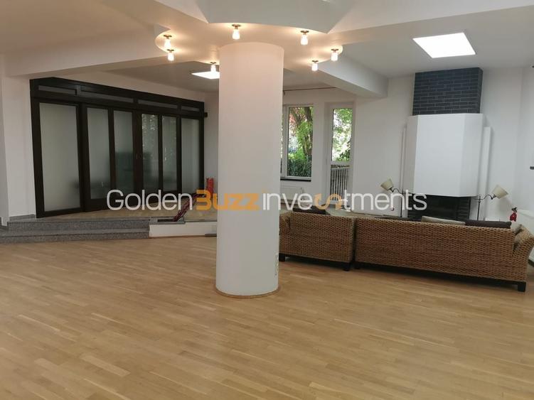 Apartament cu 5 camere, mobilat în Herăstrău
