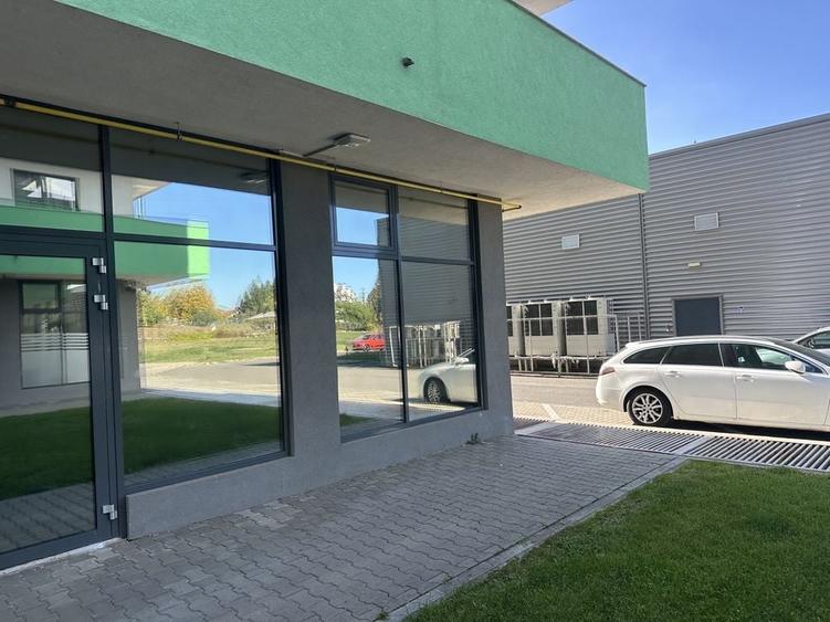 Spațiu comercial, de 54 mp, în Sud-Est