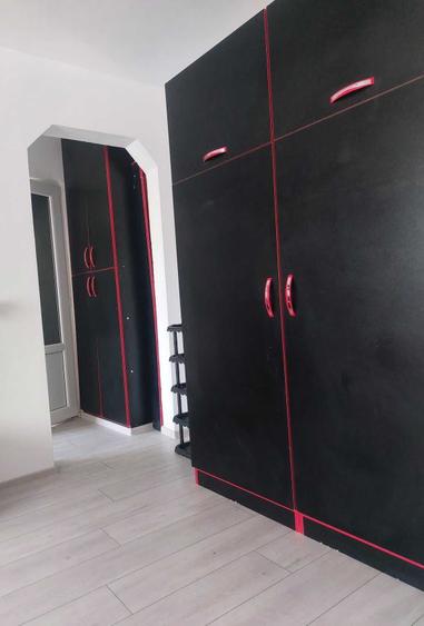 Apartament cu 2 camere semidecomandat în Obor