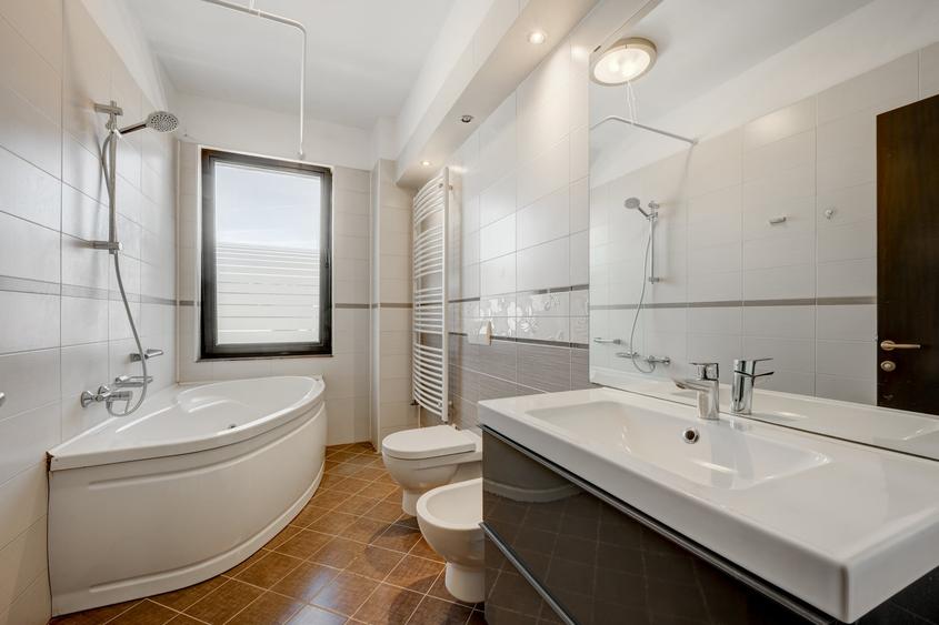 Apartament cu 3 camere decomandat în Iancu Nicolae