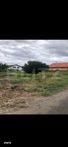 Teren de 2000 mp, în Stupini