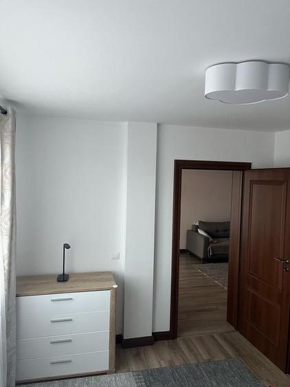 Apartament cu 3 camere în Petru Rareș