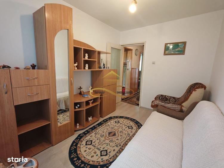 Apartament cu 3 camere, mobilat în Central