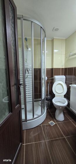 Casă cu Teren 806 Mp în Moroeni