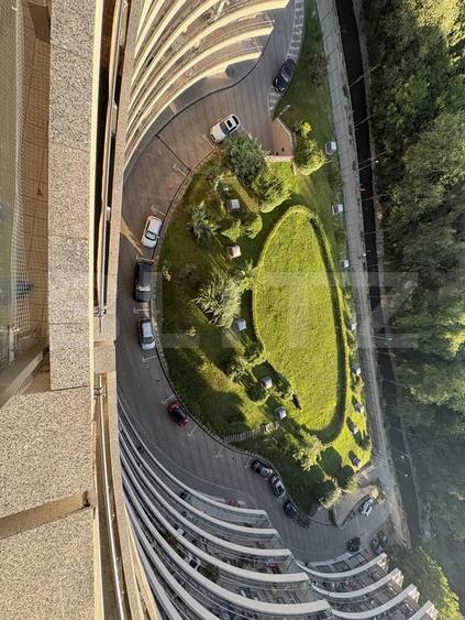 Apartament modern, parcare, zona Plopilor - 5