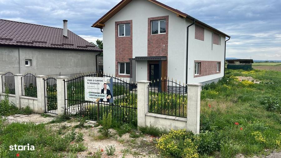 Casă cu 4 camere în Ambud