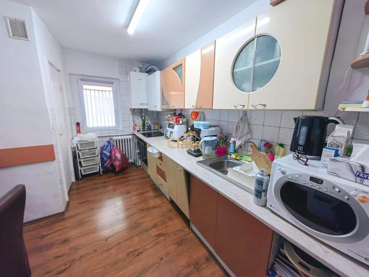 Apartament cu 4 camere decomandat, mobilat în Mărăști