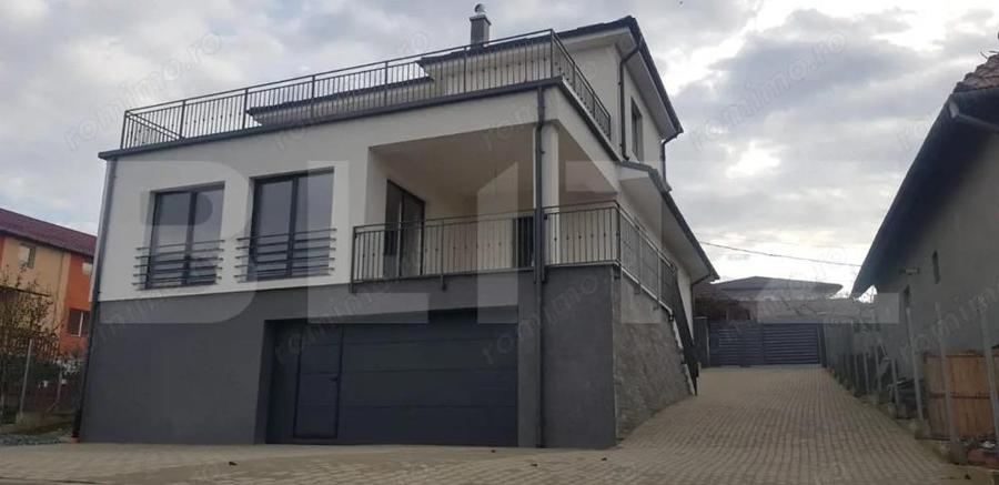 Casă cu 5 camere cu Teren 739 Mp în Apahida