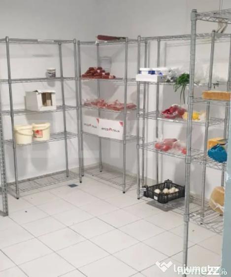 Apartament cu 7 camere decomandat în P-ța Victoriei