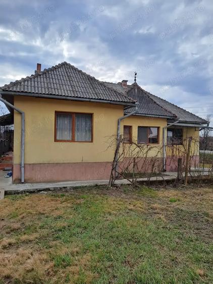 Casă cu 3 camere cu Teren 1450 Mp în Sânmărghita
