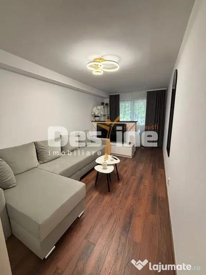 Apartament cu 4 camere decomandat în Central