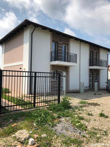Casă cu 3 camere cu Teren 750 Mp în Săcălaz