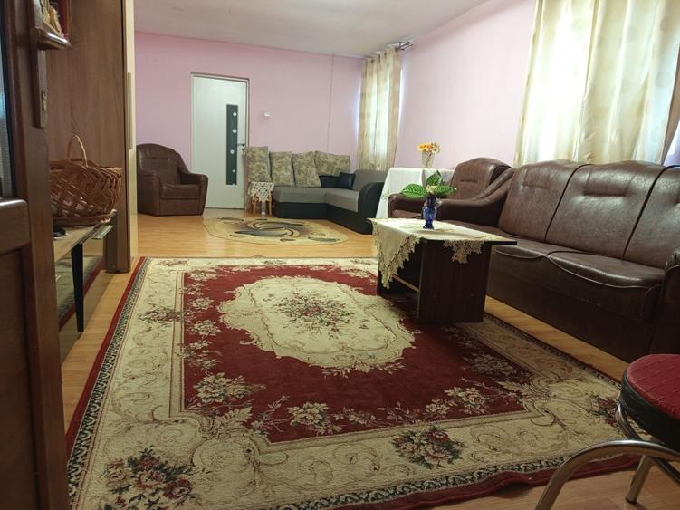 Casă individuală cu 4 camere cu Teren 640 Mp în Stâlpu