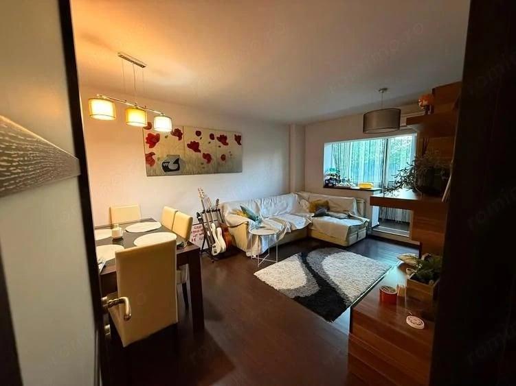Apartament cu 3 camere decomandat în Dristor