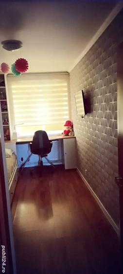 Apartament cu 4 camere în Drăgășani