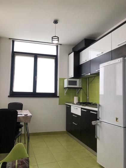 Apartament cu 2 camere semidecomandat în Tătărași