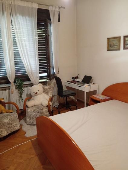 Apartament cu 3 camere în Universitate