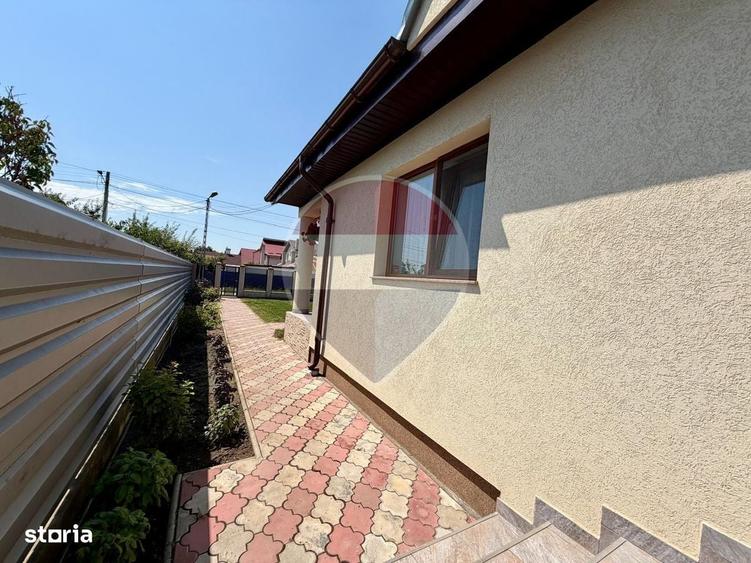Casă cu 4 camere în Vânători