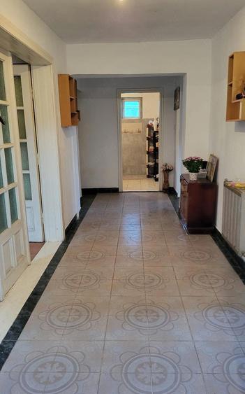Casă cu 3 camere cu Teren 1000 Mp în Central