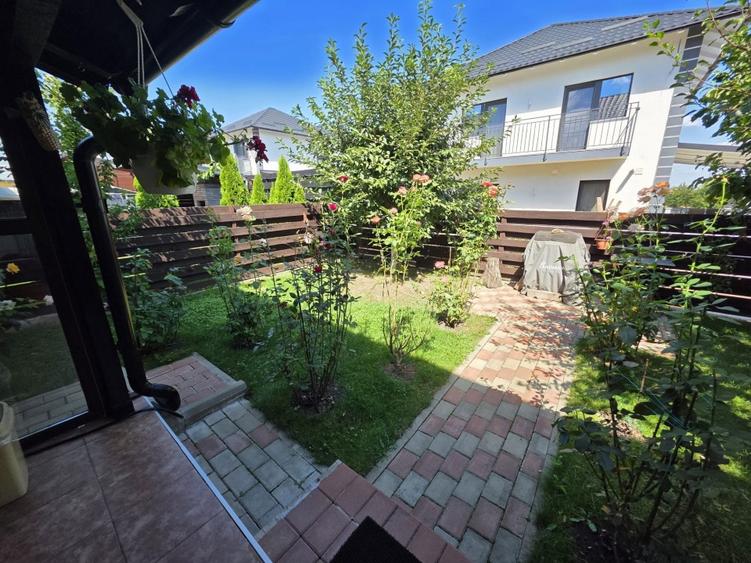 Duplex cu 3 camere cu Teren 158 Mp în Valea Adâncă