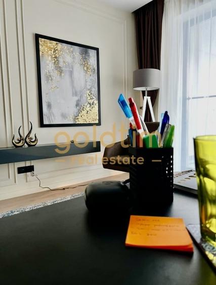 Penthouse cu 5 camere decomandat, mobilat în Pipera