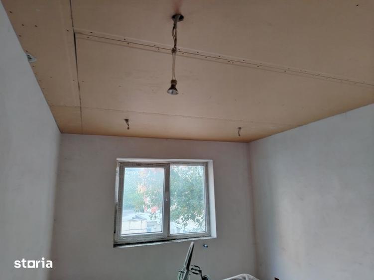 Apartament cu 4 camere decomandat în Gării