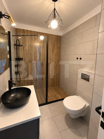 Apartament cu 2 camere semidecomandat, mobilat în Florești