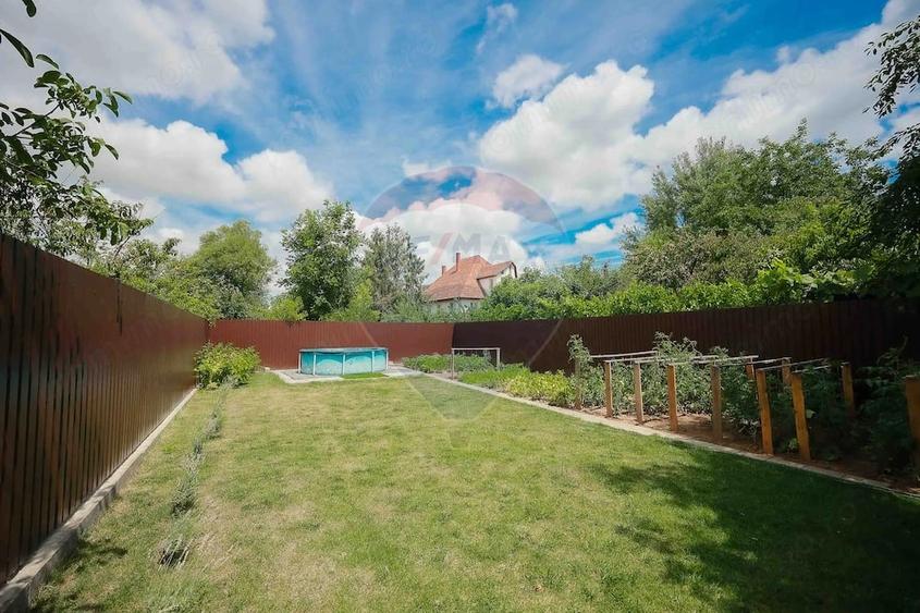 Casă cu 5 camere cu Teren 395 Mp în Central