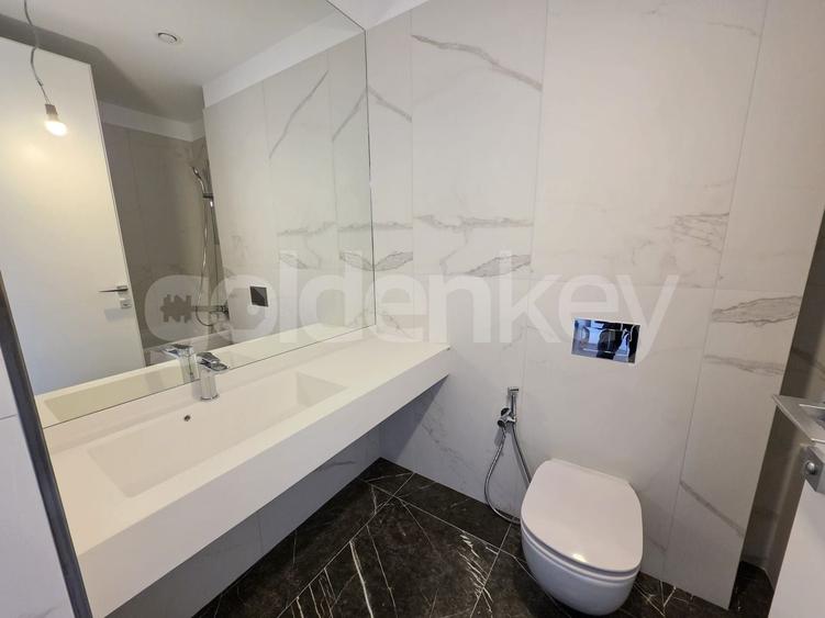 Apartament cu 3 camere decomandat în Barbu Văcărescu