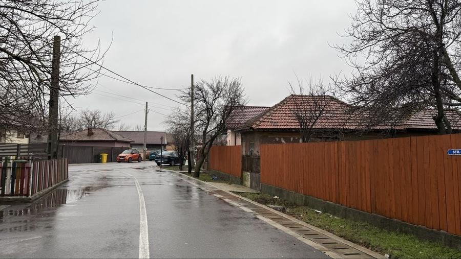 Spațiu comercial, în Podari