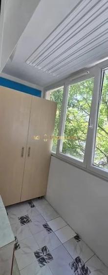 Apartament cu 2 camere decomandat, mobilat în Titan