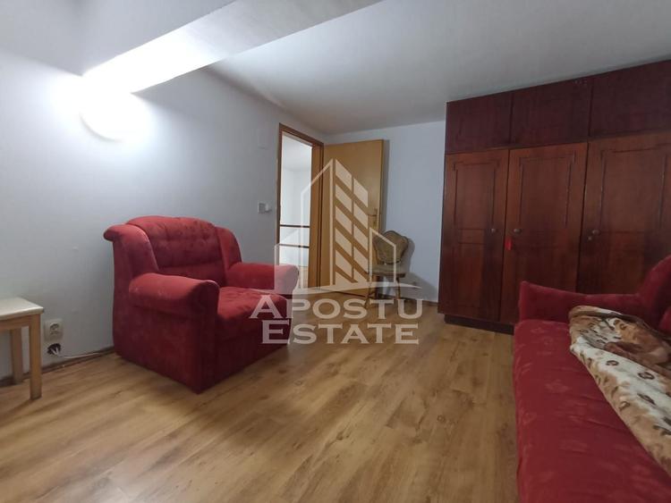 Apartament 3 camere 2 bai zona mehala la curte comuna - 8