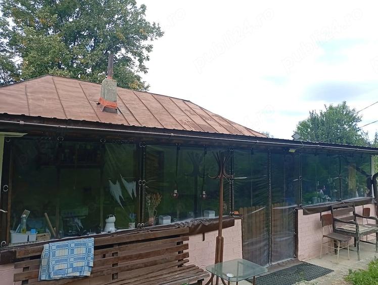 Casă cu 3 camere cu Teren 1800 Mp în Leiculești