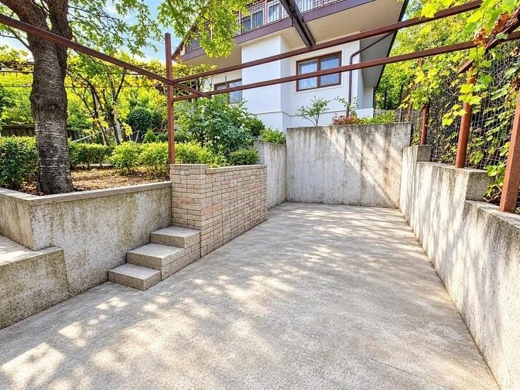 Casă individuală cu 3 camere cu Teren 400 Mp în Mircea cel Bătrân