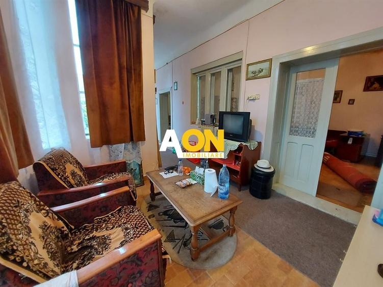Casă individuală cu 5 camere cu Canalizare în Ciugud