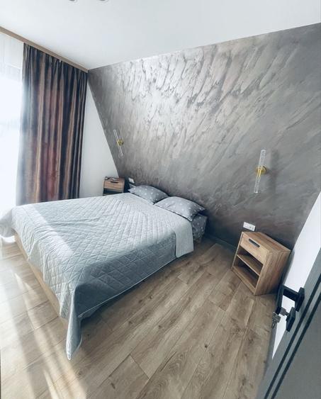 Casă cu 4 camere cu Teren 2000 Mp în Bercești