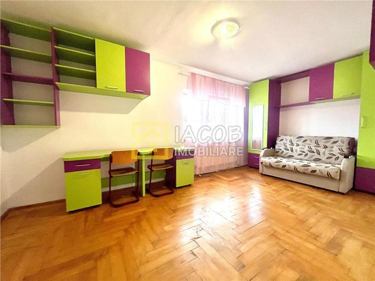 2 camere decomandate zona Stefan cel Mare Bacau - 4