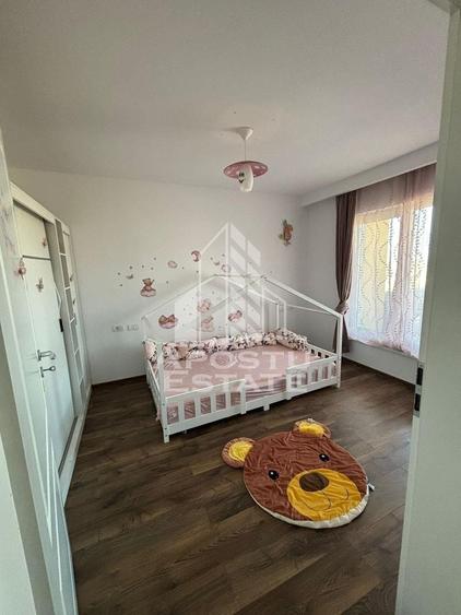 Duplex cu 4 camere cu Canalizare în Sânandrei