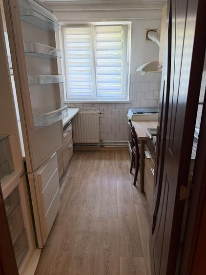 Apartament cu 2 camere decomandat în Banca Națională