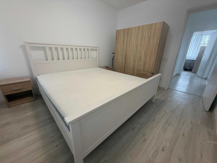 Apartament cu 3 camere semidecomandat în Ștefan cel Mare