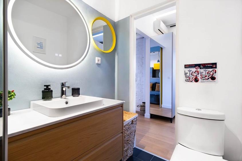 Apartament cu 2 camere semidecomandat în P-ța Romană