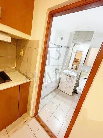 Garsonieră semidecomandată în Central