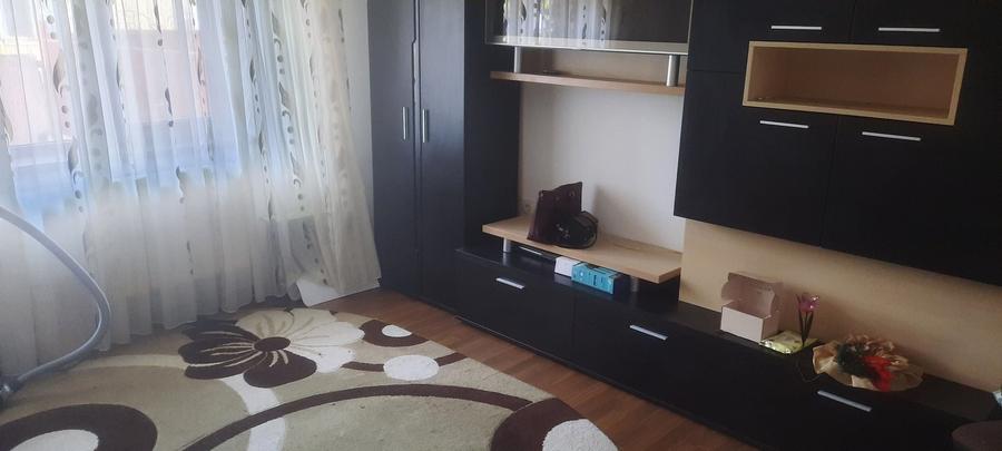 Casă cu 3 camere în Exterior Vest