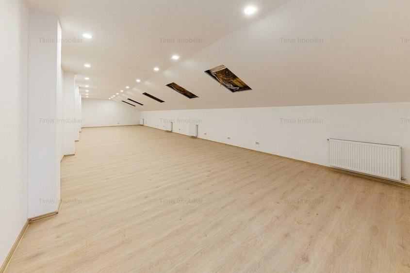 Spațiu comercial, de 120 mp, în Sinaia
