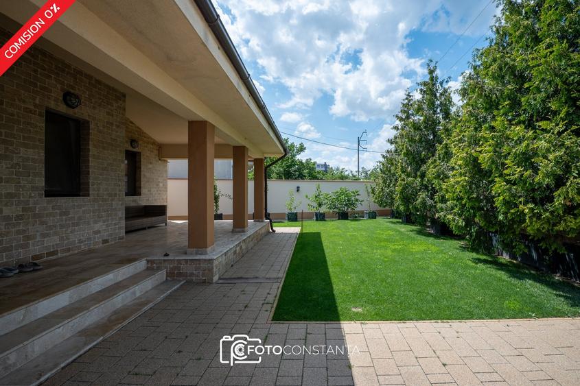 Casă individuală cu 5 camere cu Canalizare în Palazu Mare
