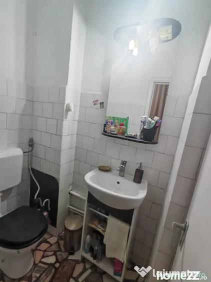 Apartament cu 3 camere decomandat în Casa de Cultură
