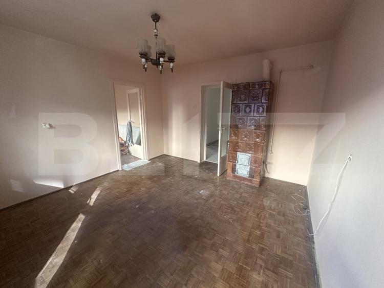 Apartament cu 3 camere, 60 mp, zona Centrala - 2