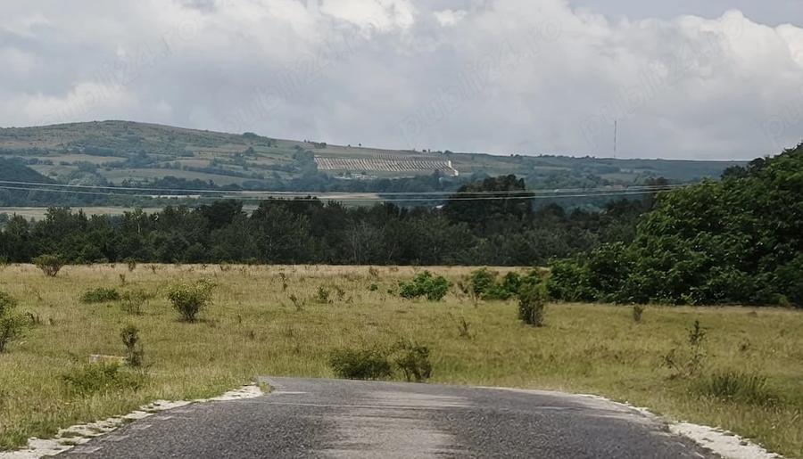 Teren de 29000 mp, în Cozla