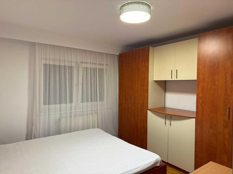 Apartament 2 camere, decomandate ZORILOR zona UMF - 3