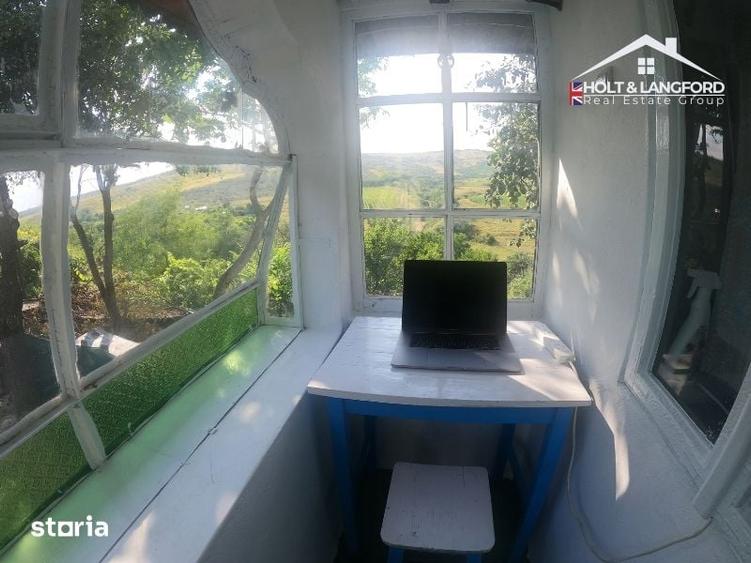 Casă cu 3 camere cu Teren 1492 Mp în Vadu Săpat